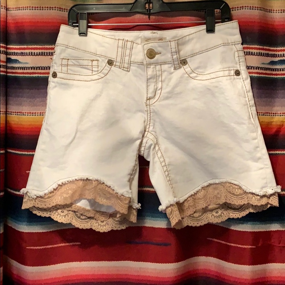 Seven7 denim white shorts